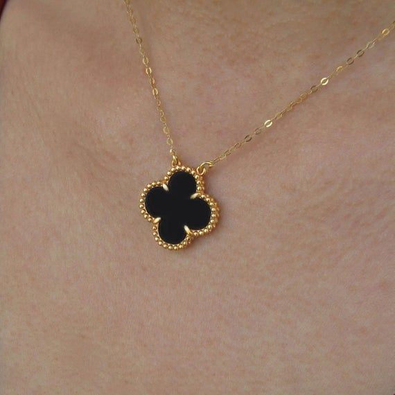 CLOVER | COLLIER NOIR - 1 + 1 GRATUIS